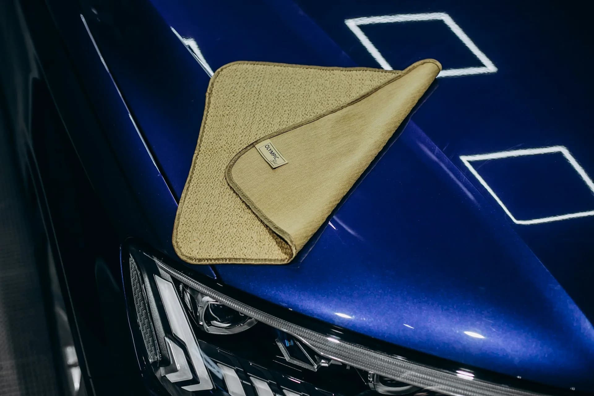 carImage